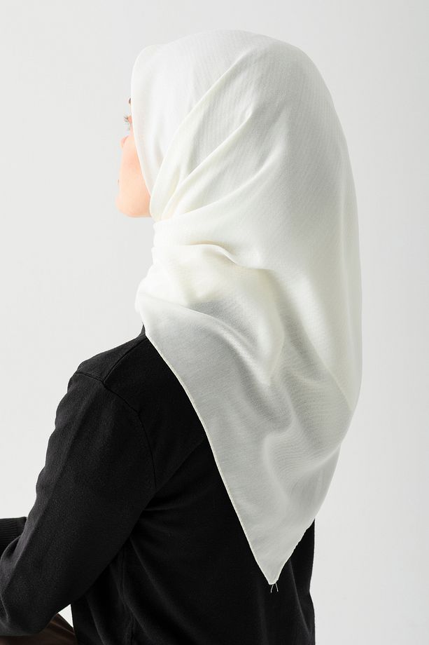 Pamuk Jakar Eşarp, Doğal Ve Şık Görünüm, Jakarlı Pamuk Eşarp, Soft Pamuk Eşarp. - 7