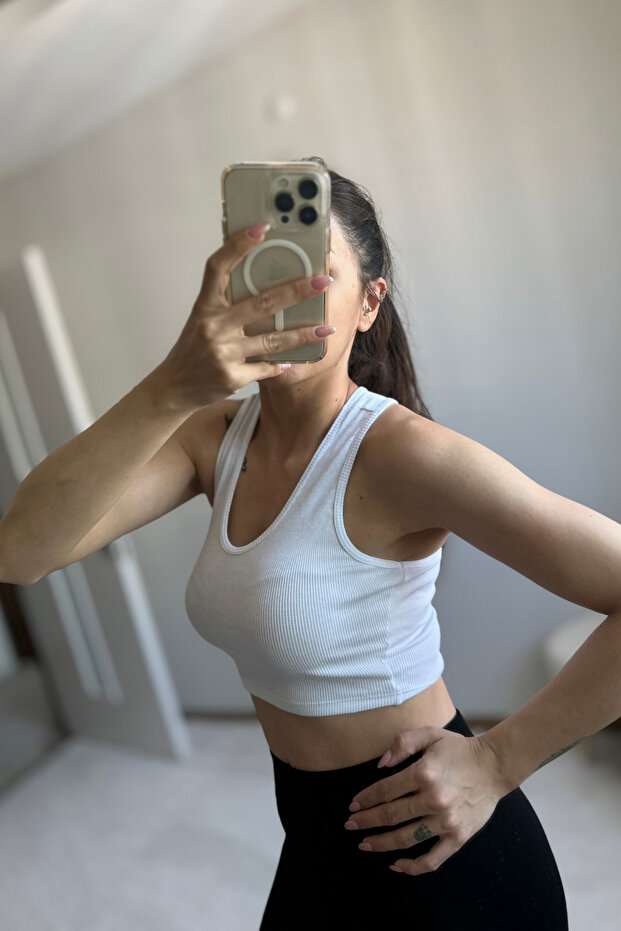 Beyaz Basic Dar Kalıp Atlet Crop - 4