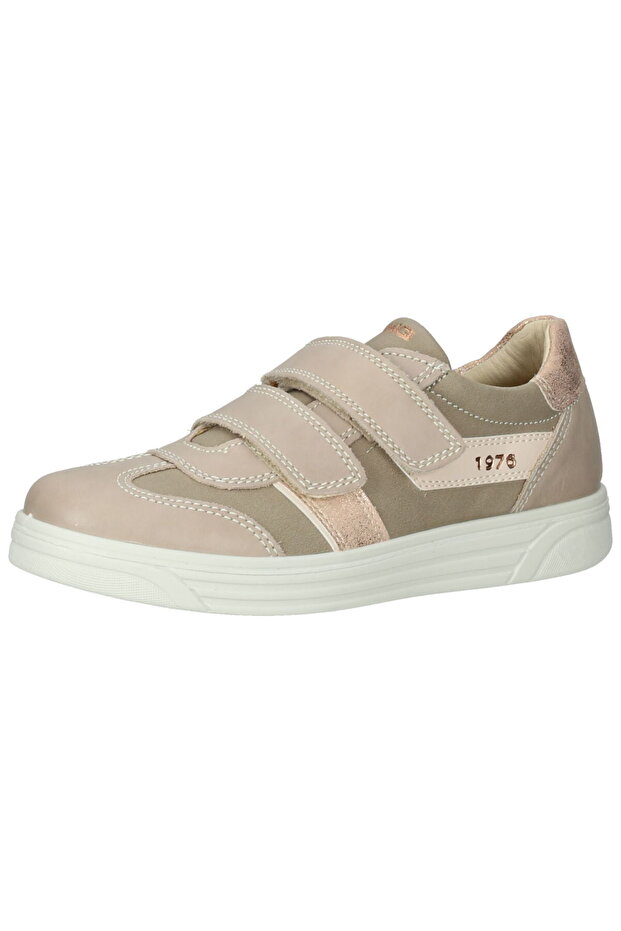Sneaker - 1