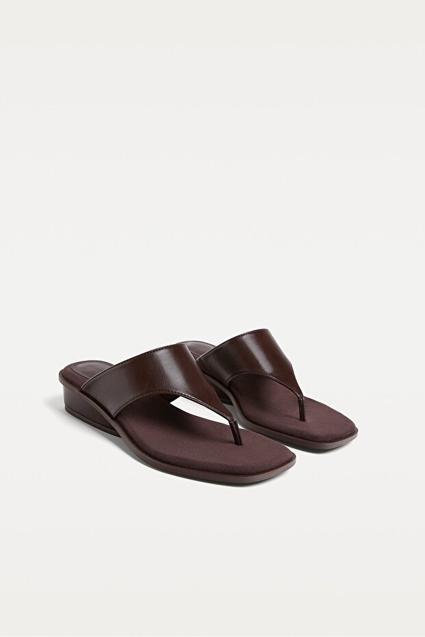 Dolgu Topuklu Sandalet - 2