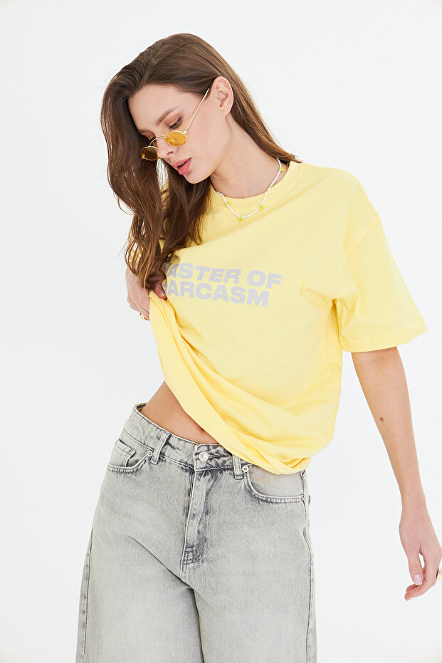 Women's Master of Sarcasm Printed Short Sleeve 100% Cotton Oversize T-Shirt