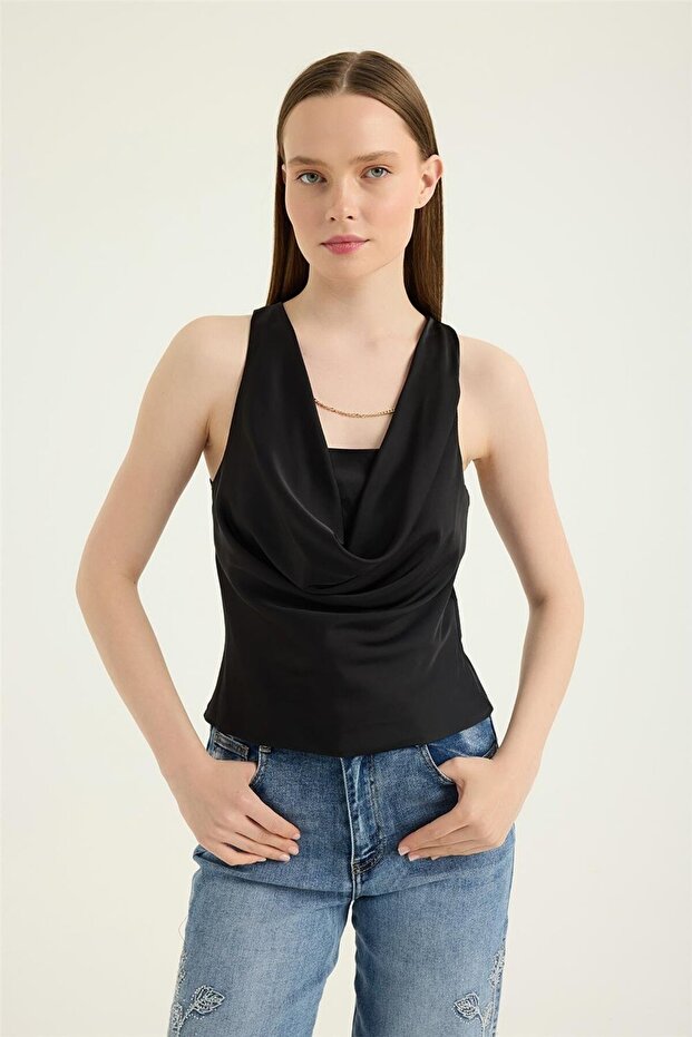 Degeage Collar Top