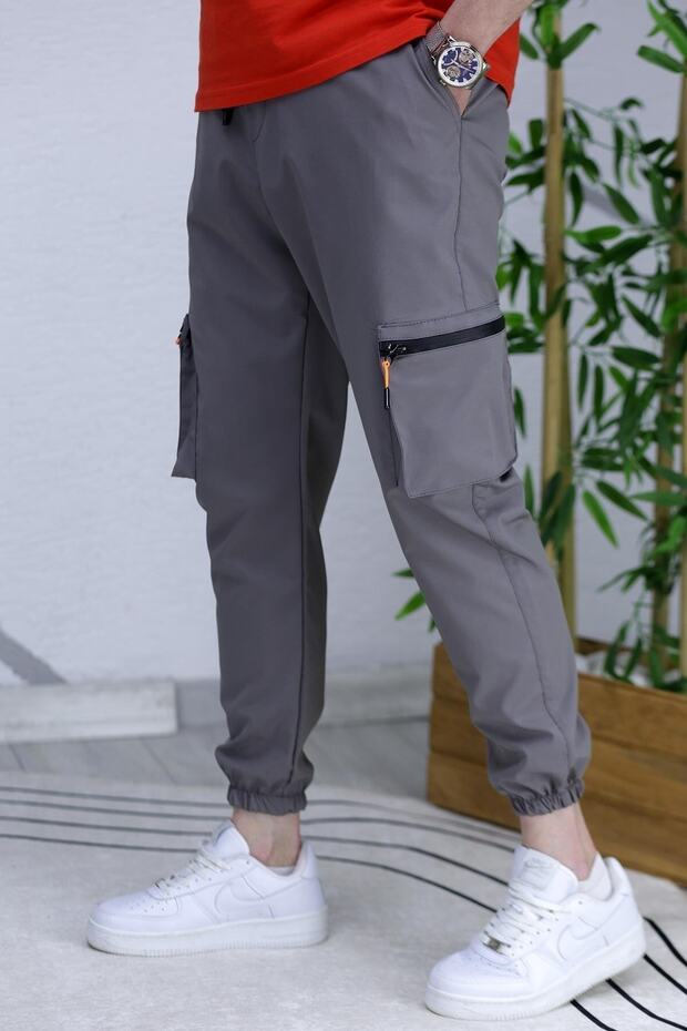 Men's Parachute Fabric Cargo Jogger Pants (Slim Fit)