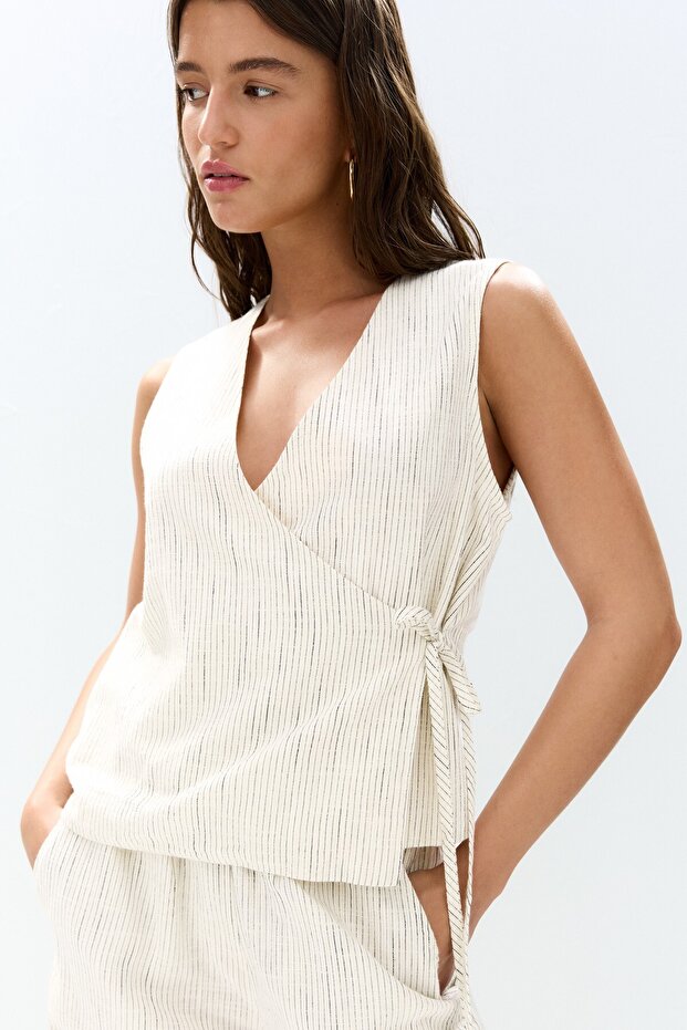 بلوزة متقاطعة مخططة ريفية - 4