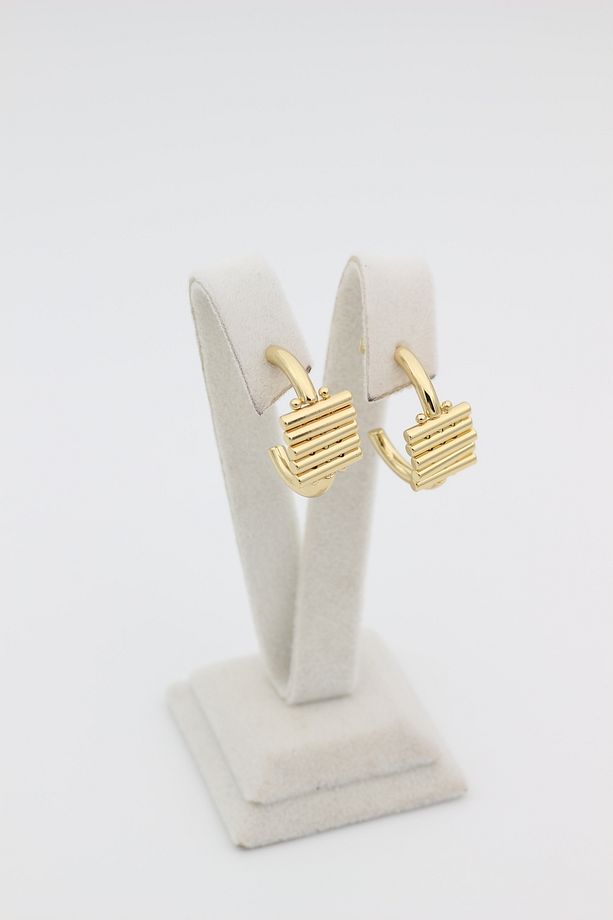 Stil Incisi/ 14 Ayar Altın Kaplama Çizgili Model Küpe - 3