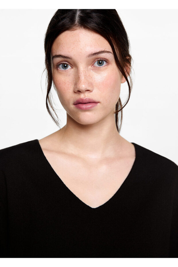 Schwarzer Mädchenpullover 77012936 - 4