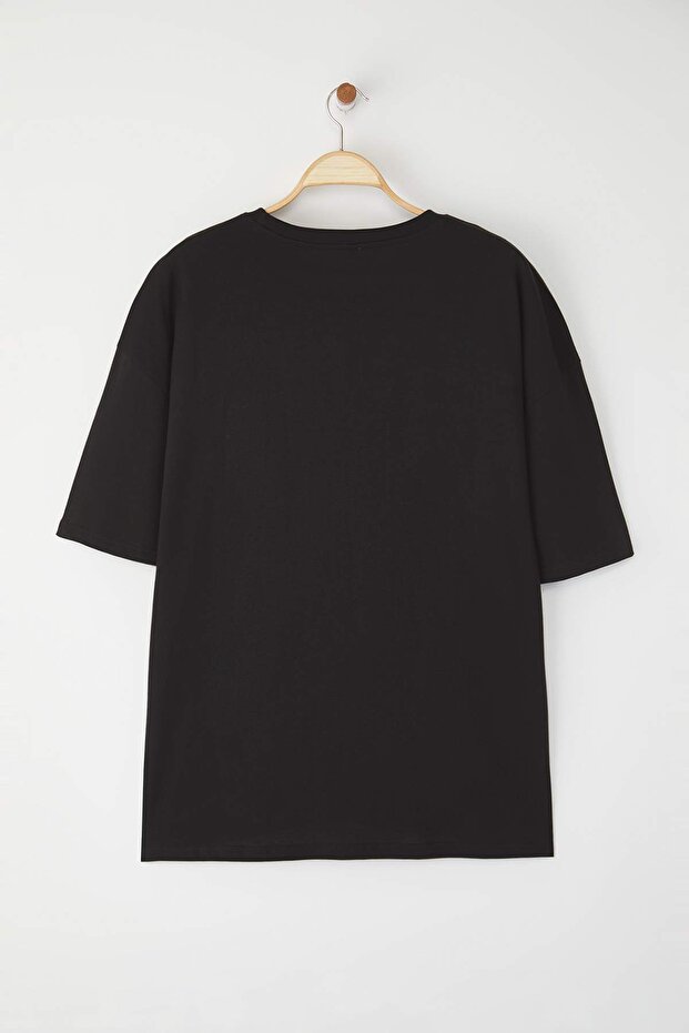 Büyük Beden Siyah Oversize/Geniş Kesim Şehir Baskılı %100 Pamuklu T-Shirt TMNSS23TS00135 - 7