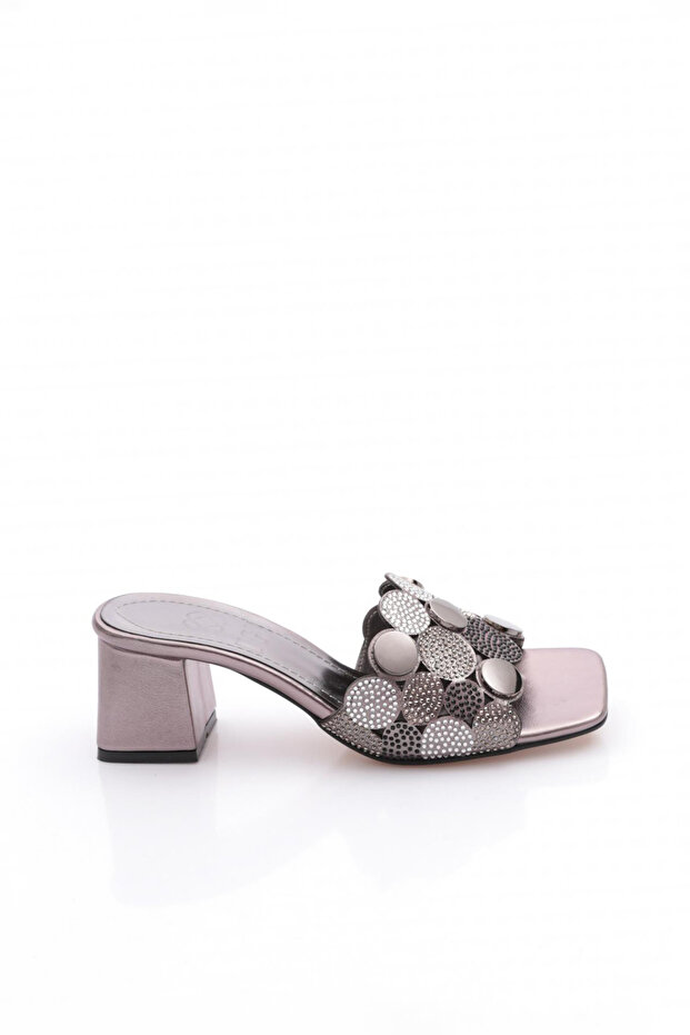 K1055 Women's Stone Decorated Heeled Slippers
