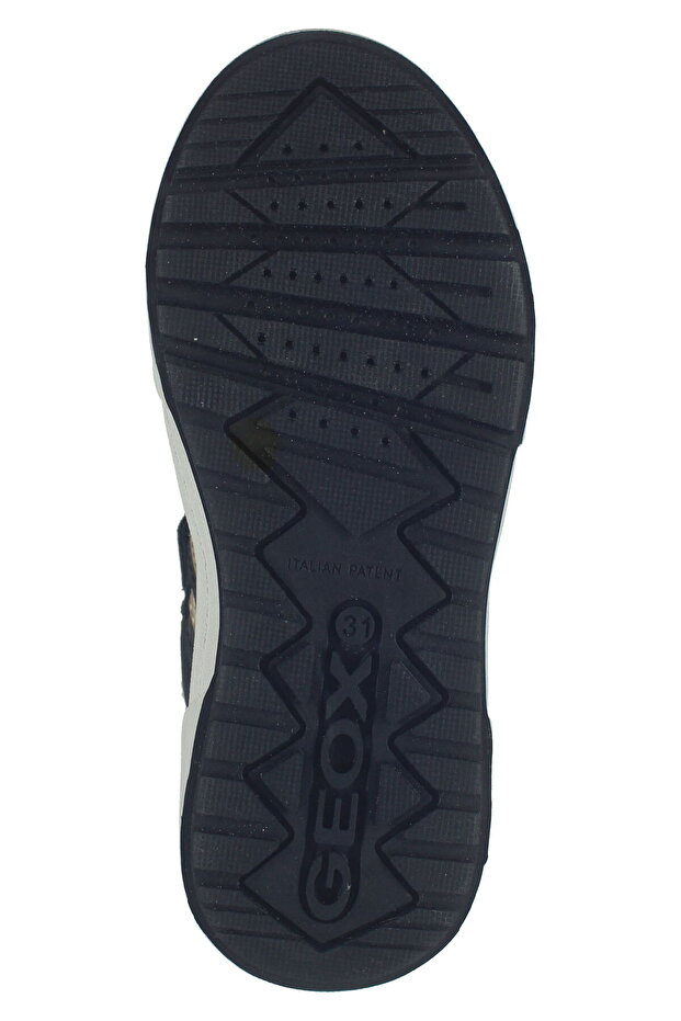 adidași - 7