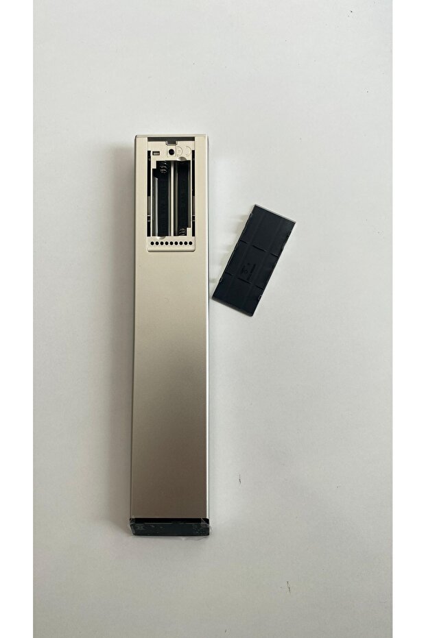 PHİLİPS GRİ SESLİ KOMUTLU ANDROİD KUMANDA - 2