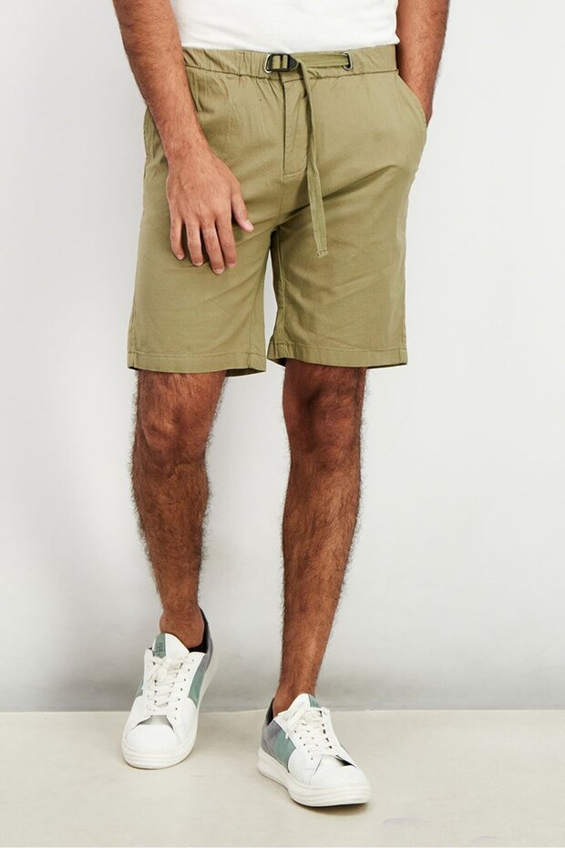 Men Solid Basic Shorts, Olive - 1