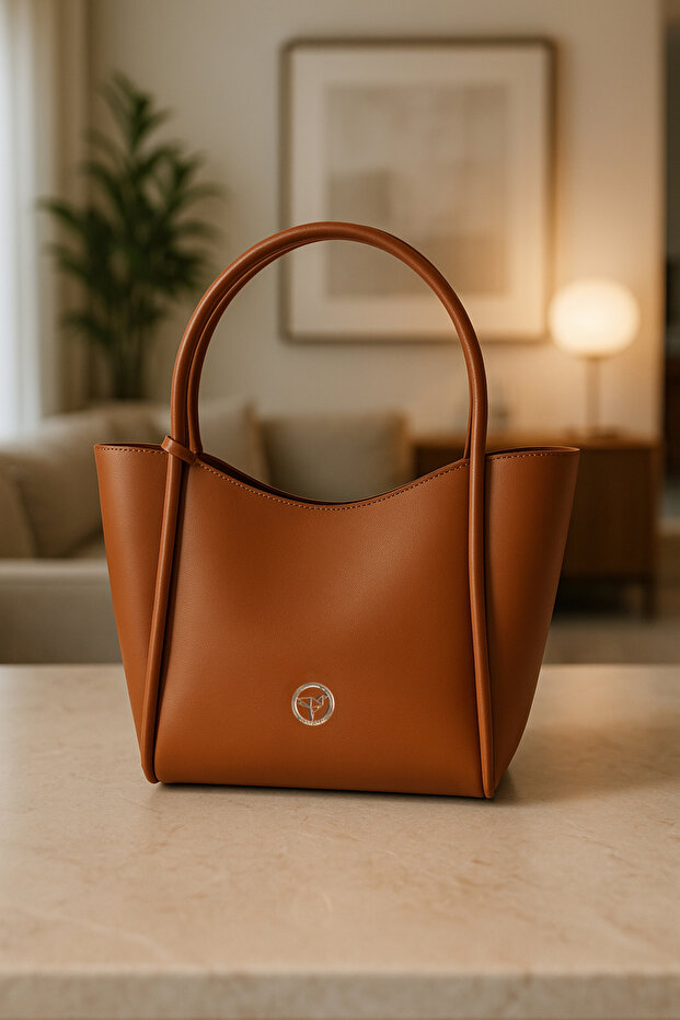 Women's Tan Shoulder and Shoulder Bag with Wide Compartment Magnet Closure with Athens Puppy Wallet
