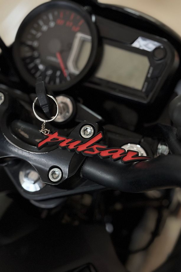 Bajaj Pulsar Grubu için Kırmızı Pulsar Anahtarlık (1 Adet) - 2