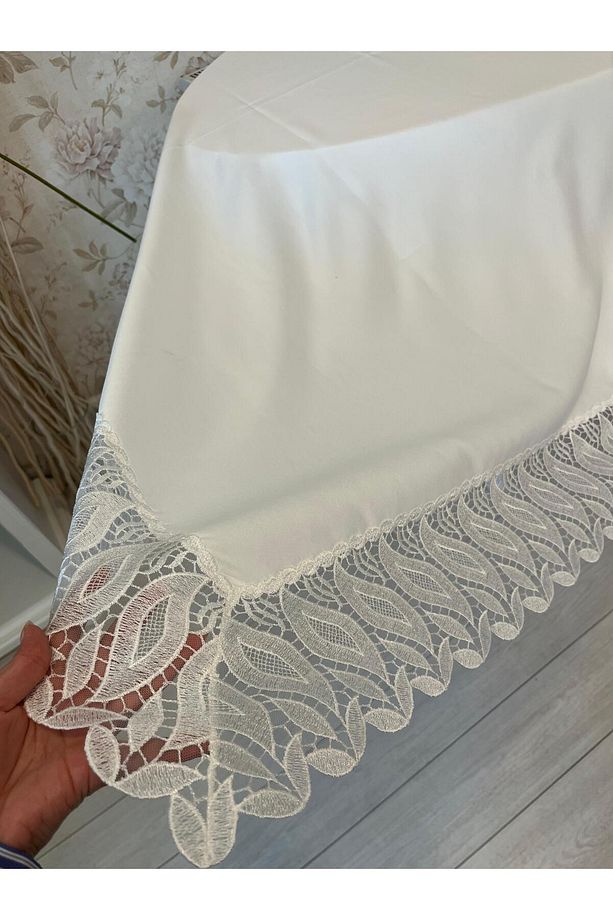 Iris Model 160x220cm Dertsiz Kumaş Fransız Güpür Masa Örtüsü - 4