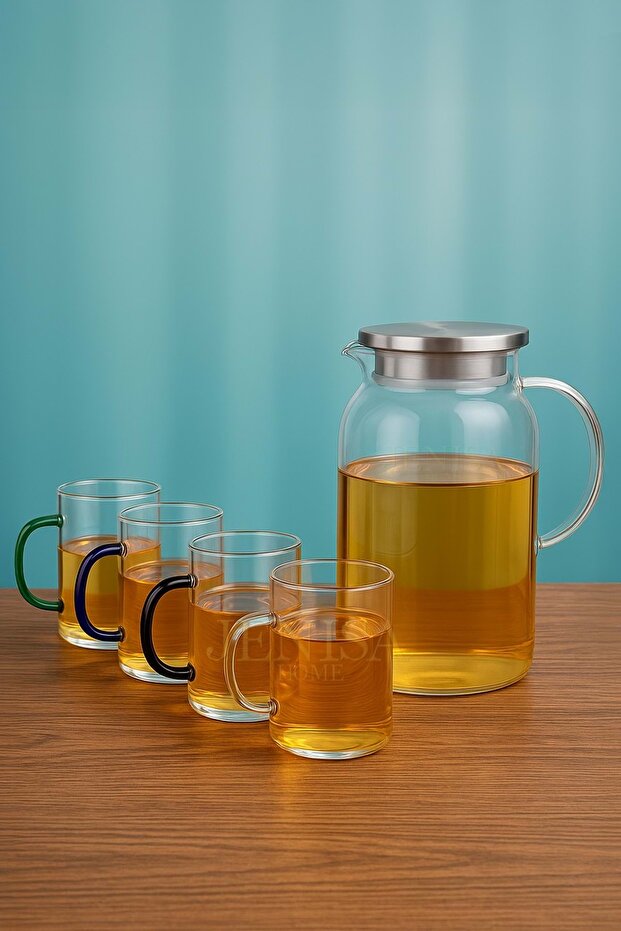 5 Parça Süzgeçli Cam Sürahi ve 4 Renkli Kupa Bardak–Borosilikat Şık İçecek Seti 1800 ml - 1