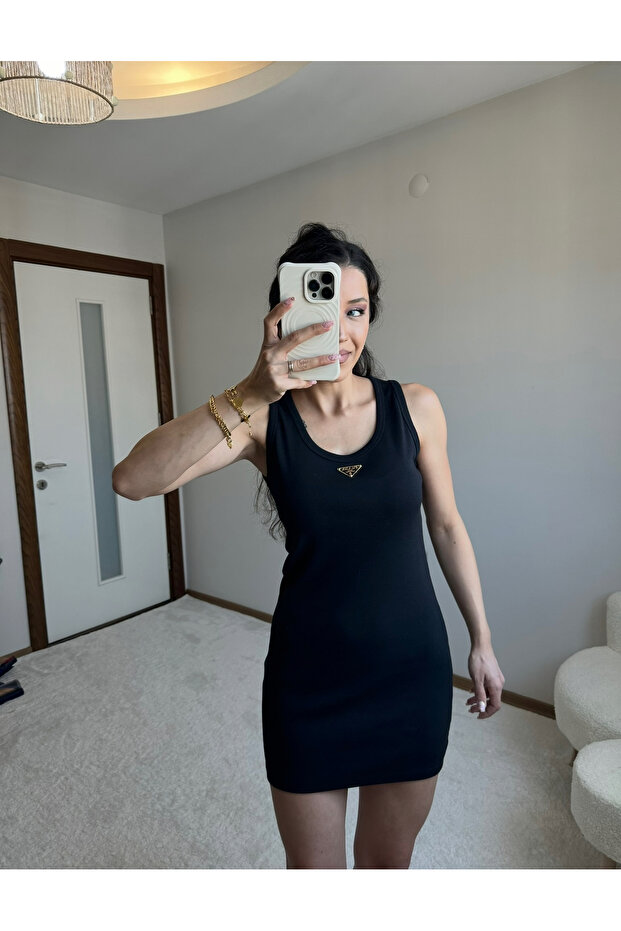 Prd فستان أسود أساسي - 3