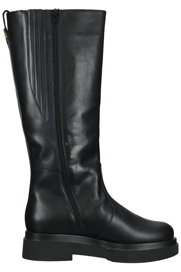 Boots - 3