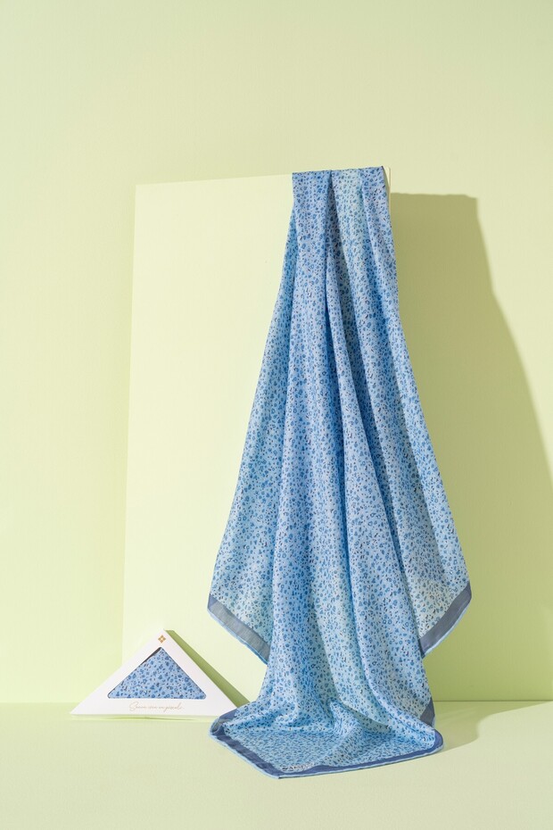 Women's Pebble Pattern Soft Scarf