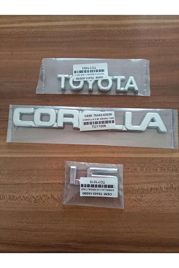 Toyota Corolla 1.6 Trunk Lettering Set of 3