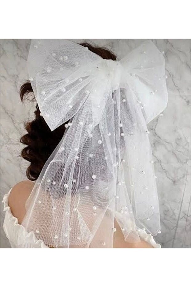 Short Bridal Veil with Bow