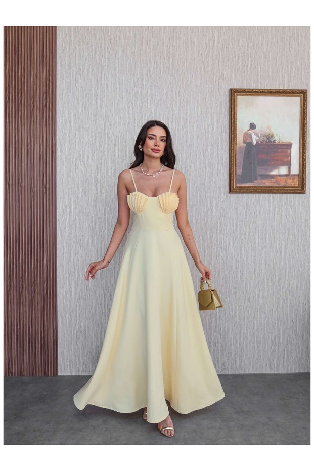 Rochie cușcă cu piept de stridii
