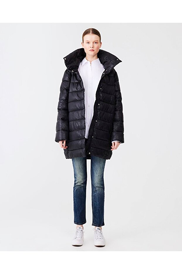 Kapüşonlu Şişme Siyah Mont - 1