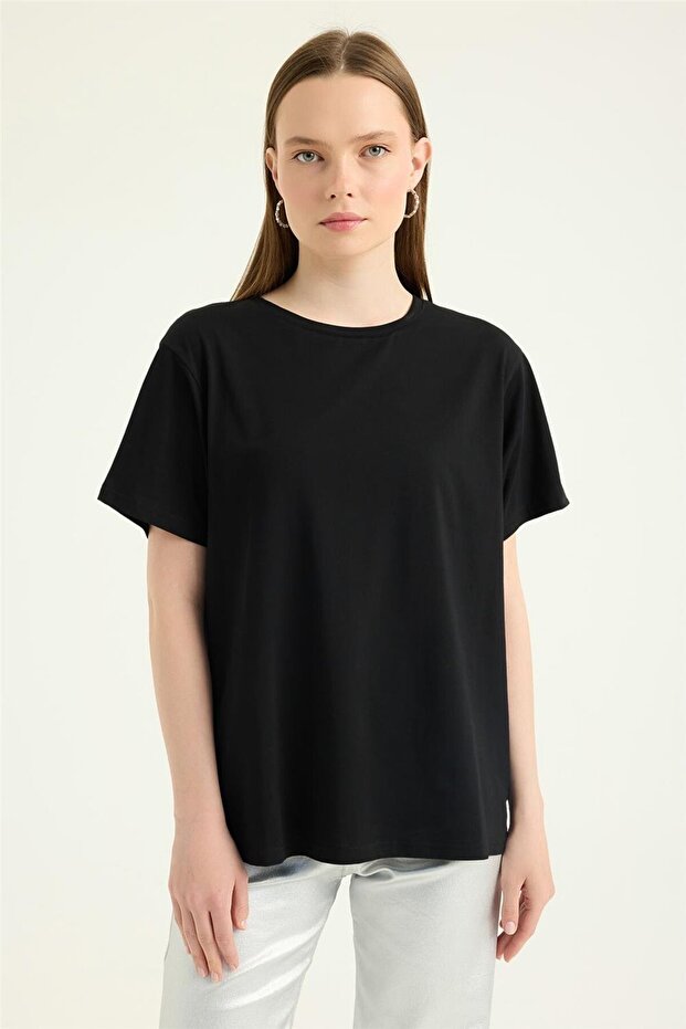Yuvarlak Yaka Tshirt - 1