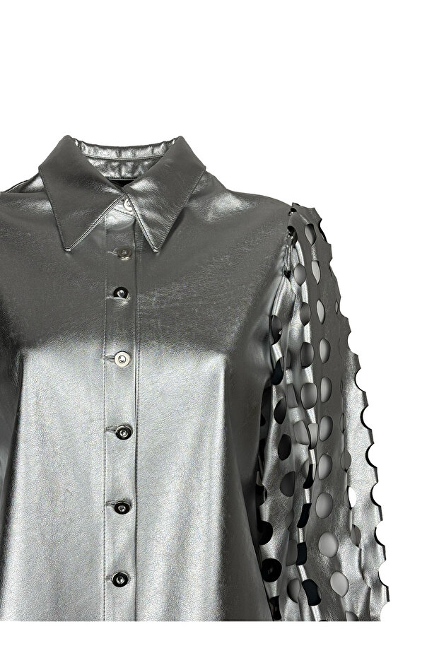 Kolları Dekolteli Gümüş Gömlek - 2