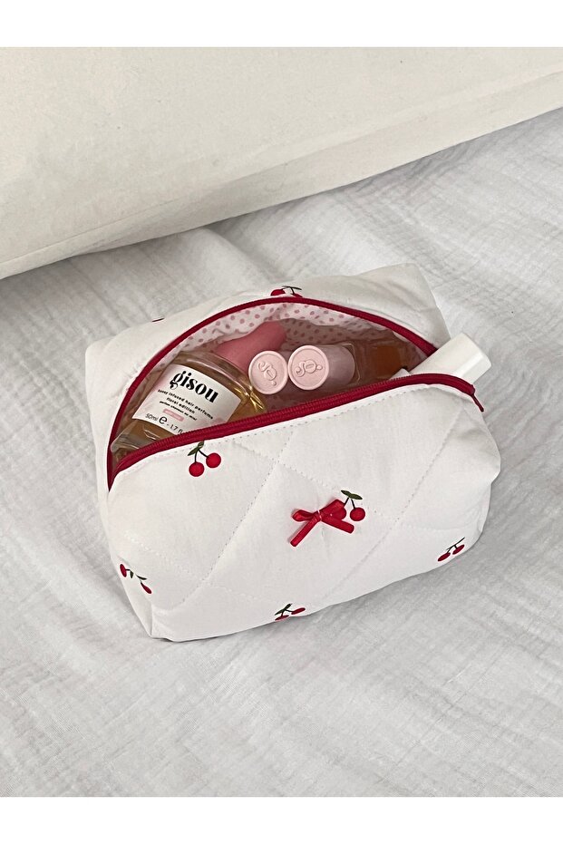 حقيبة مكياج من القماش بنقشة الكرز مقاس صغير - 1