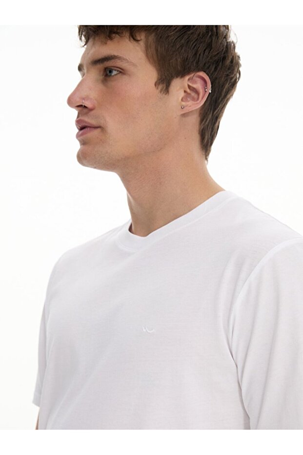 Sıfır Yaka Basıc Kısa Kol Regular Beyaz T-shırt - 5