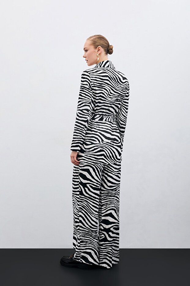 سترة حمار وحشي بحزام - أسود - 6