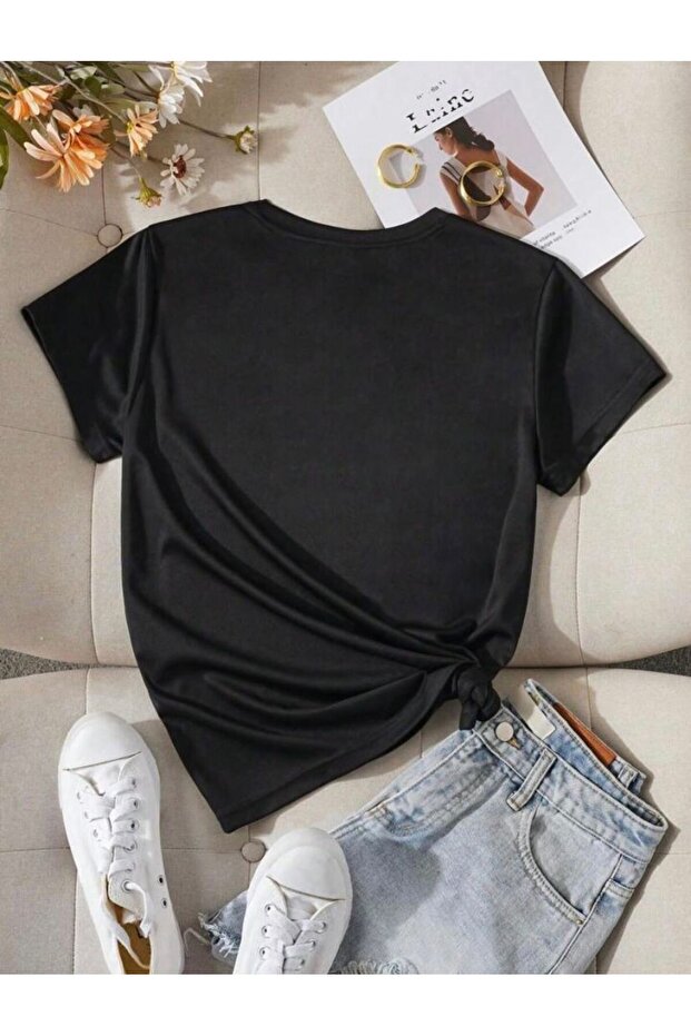 تي شيرت أساسي بطبعة جلد الفهد مع تفاصيل نجمة - 2