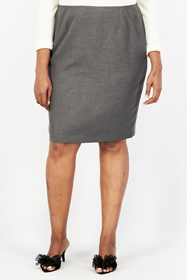 تنورة ميدي سادة للنساء بمقاسات كبيرة، رمادية - 1