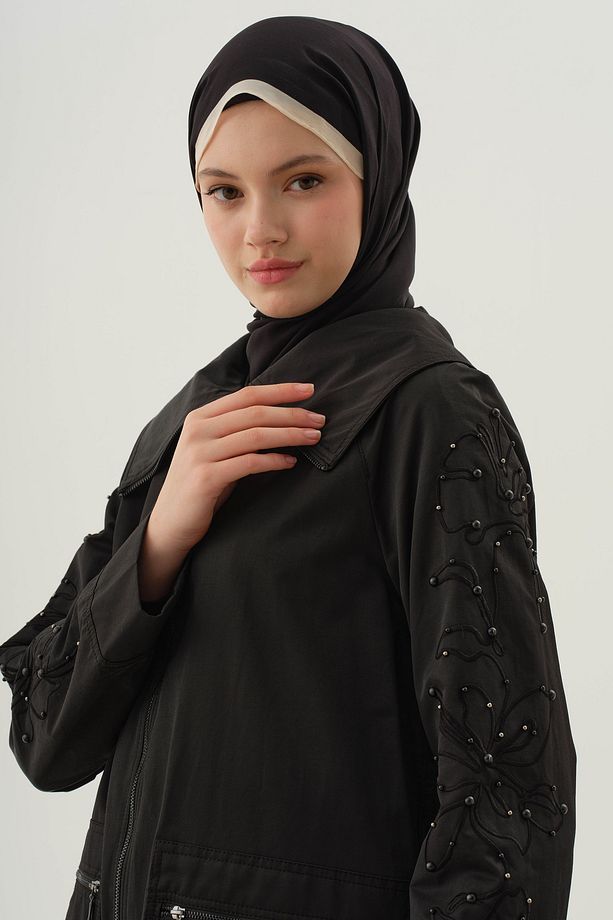 Kolları Nakış Ve İnci Detaylı Trençkot - Siyah - 4