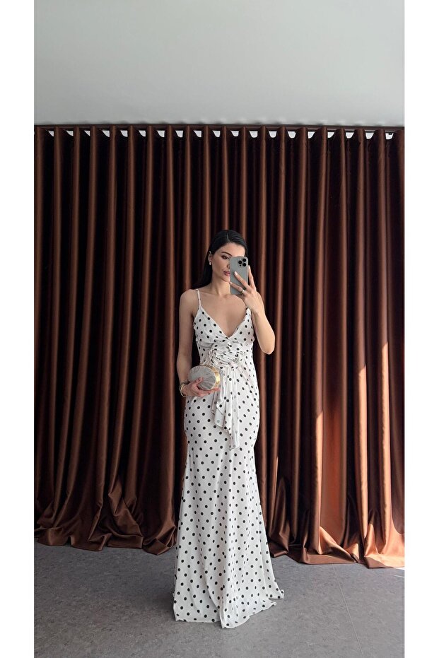 Güllü Puantiyeli Elbise - 1