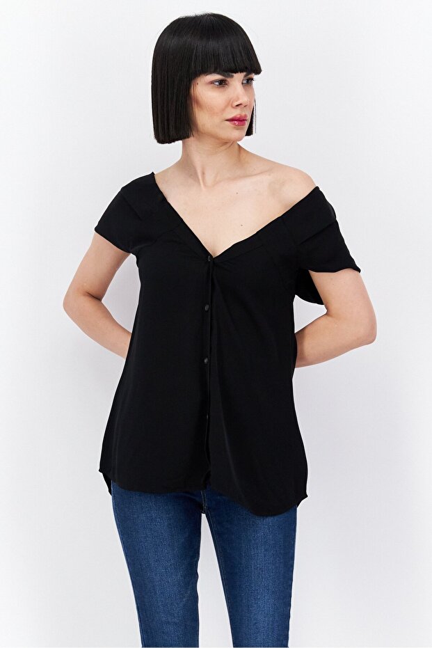 Women Petite V-neck Short Sleeve Solid Shirt, Black