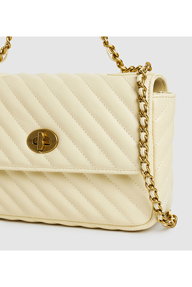 حقيبة كتف مبطنة باللون الأبيض العاجي - 5