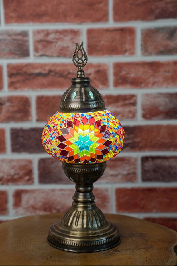 فستان أصلي بنمط الفسيفساء - طاولة ومصباح عاكس الضوء - 1