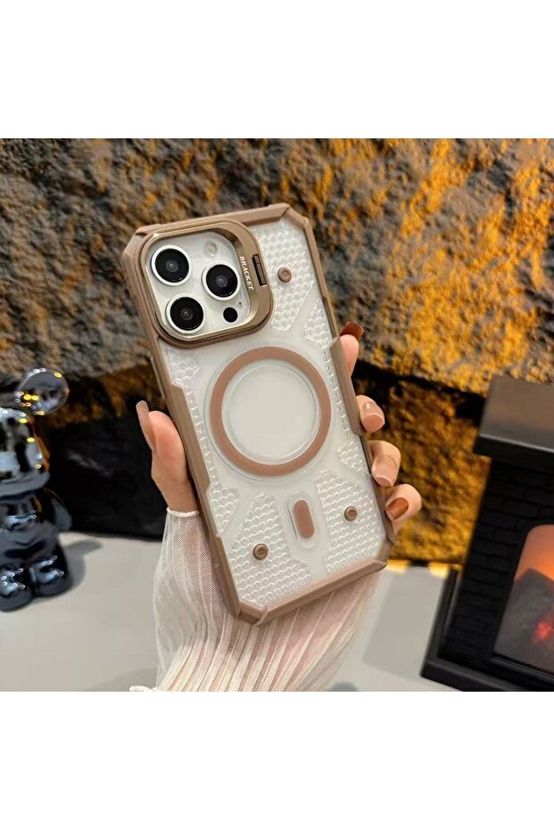 حافظة 16 برو ماكس - 1