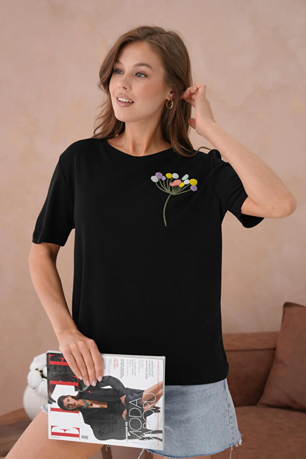 Nakış İşlemeli Kısa Kol Basic T-Shirt - 1