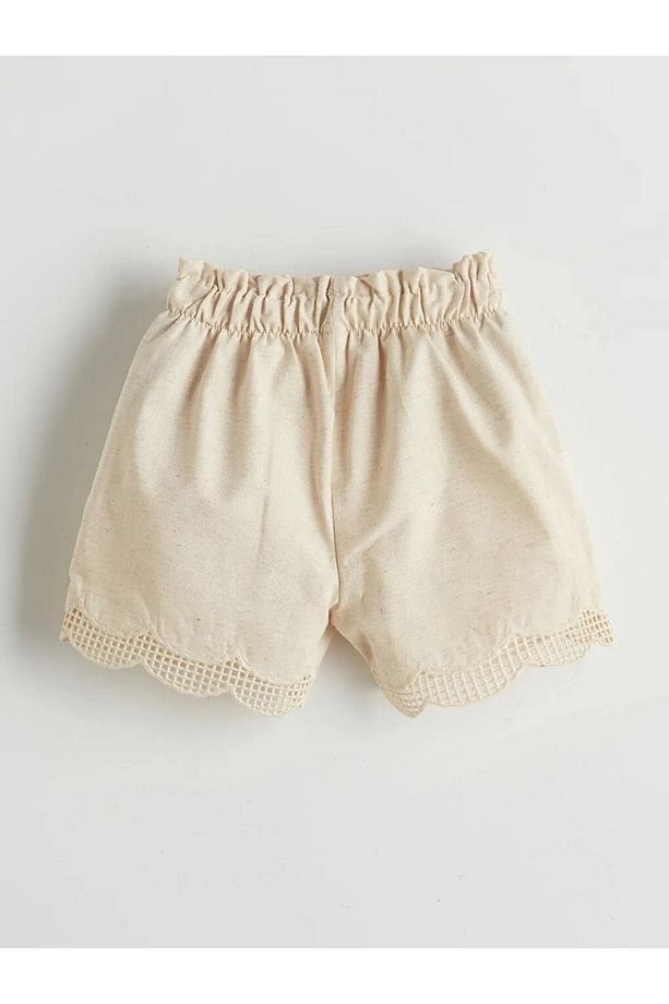 LCW Kids Bej Beli Lastikli Nakışlı Kız Çocuk Şort - 3