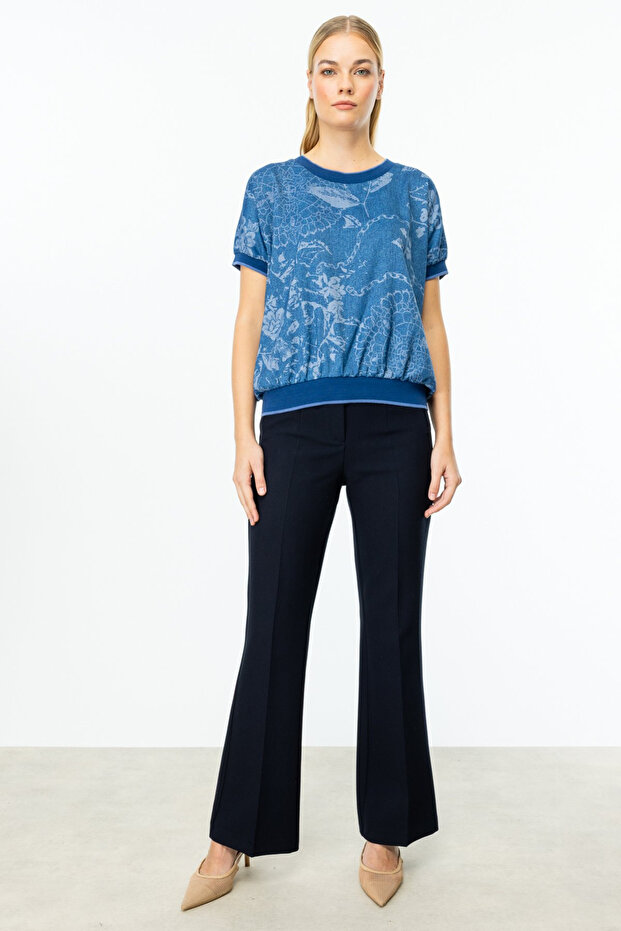 بلوزة مضلعة منقوشة - 3