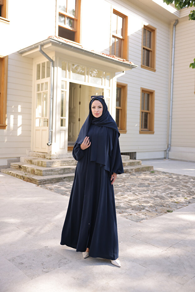 simple abaya with self-wrap Bat-medina silk