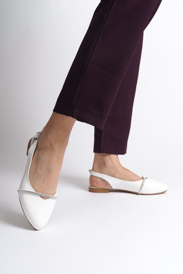Allison Buckle Orthopedic Comfortable Sole Stone Detailed Women's Ballerina Shoes - Kt White