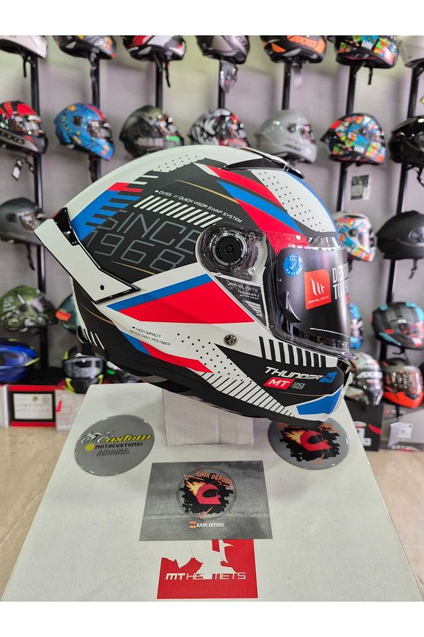 -Thunder 4 SV Luminence A7 Mat Beyaz/Kırmızı/Mavi Kapalı Kask - 1