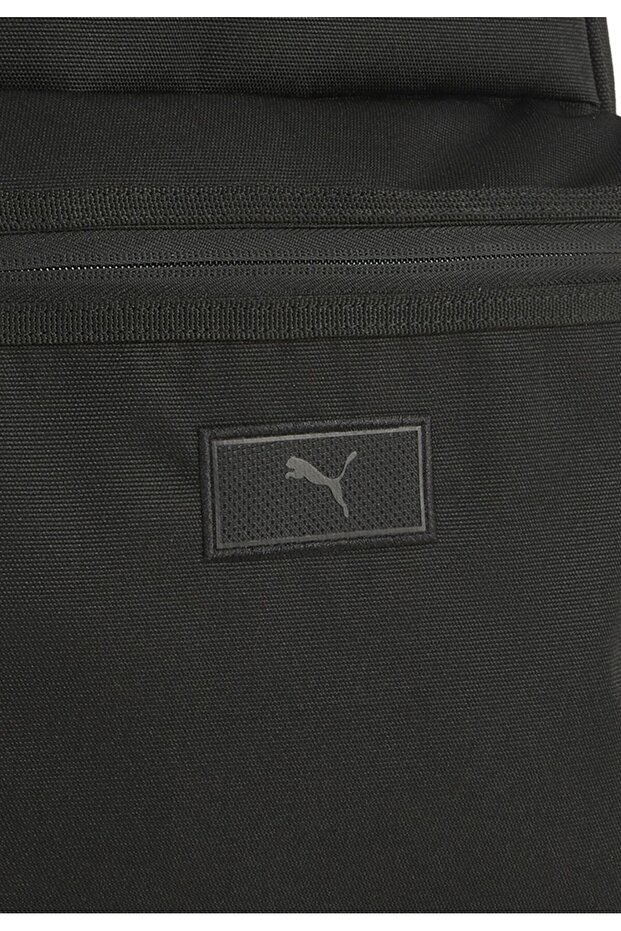 ESSENTIALS 24L Large Backpack - 7