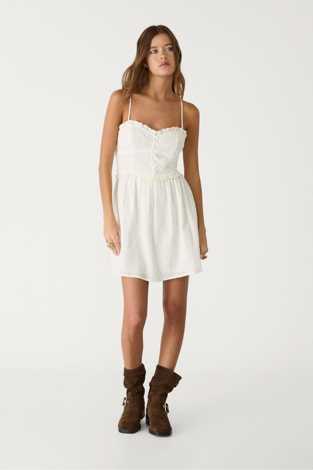 Kısa dökümlü elbise - 2