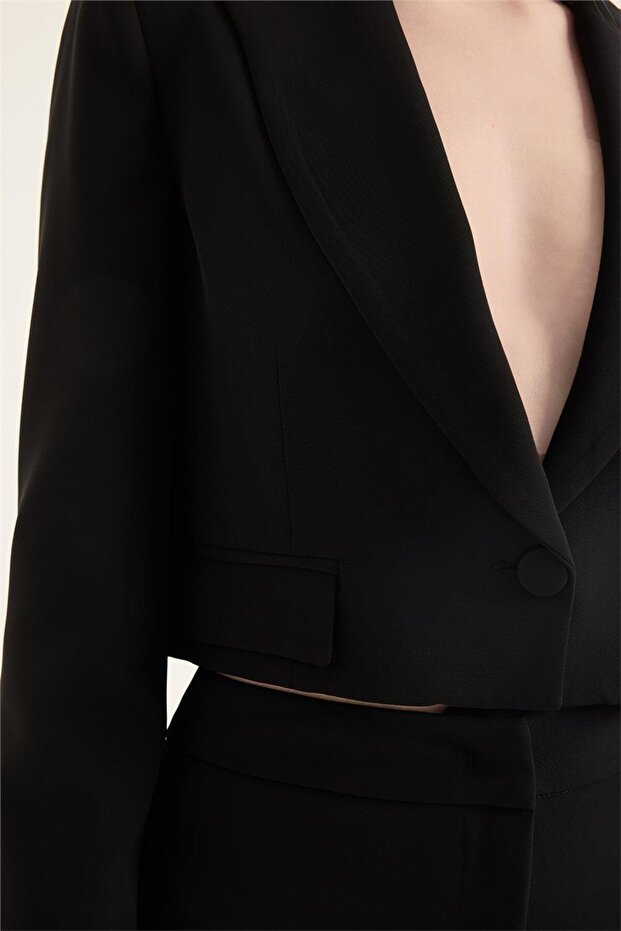 سترة قصيرة بزر واحد - 4