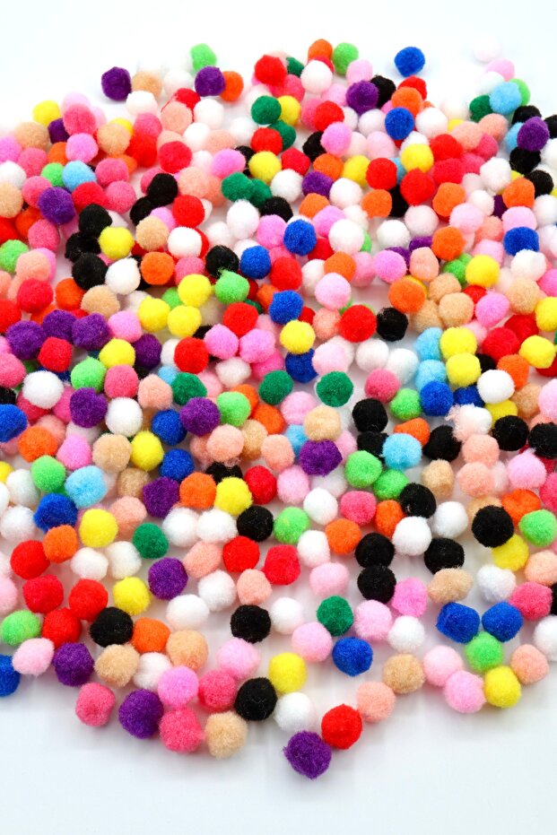 Pompom 1000 Pieces (1.8cm)