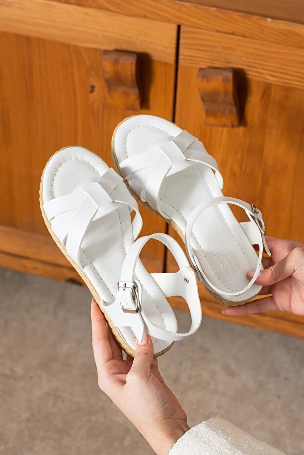 Women's Straw Sole Piping Detailed Sandals